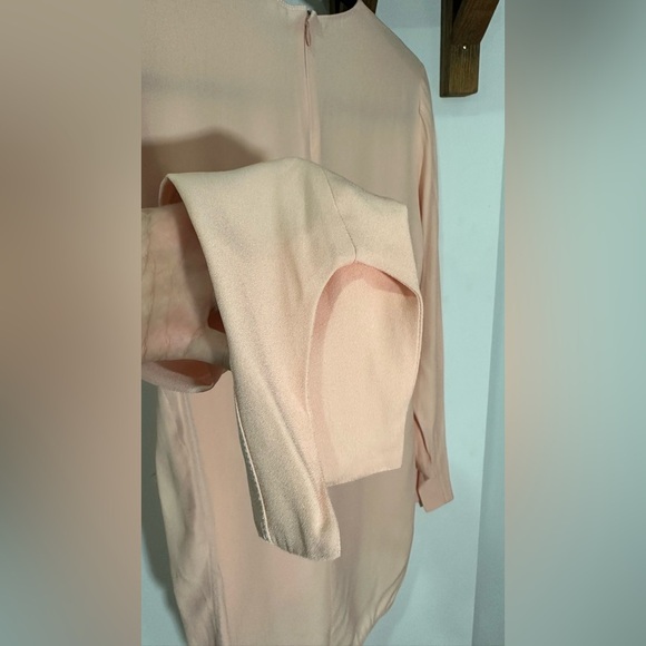NWT Marni Pale Peach Crew Neck Blouse High Low Hem Cut Out Cuff IT 38 (US 2) - Picture 5 of 16